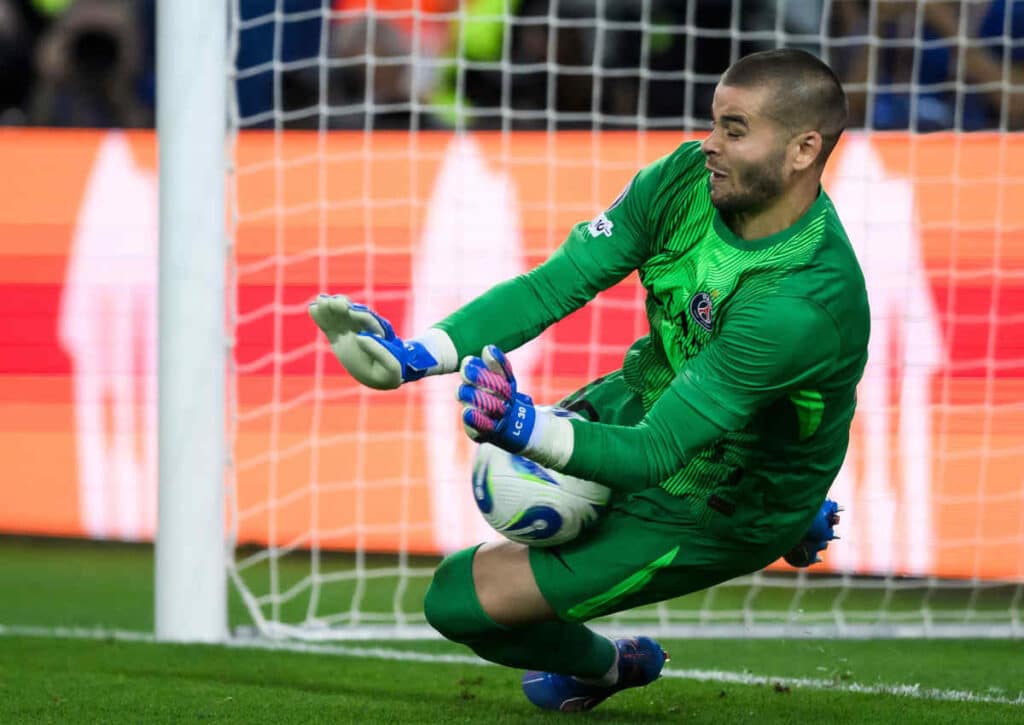 Muss Lucas Chevalier bei seinem Ligue-1-Debüt für PSG gegen Nantes entscheidend eingreifen?