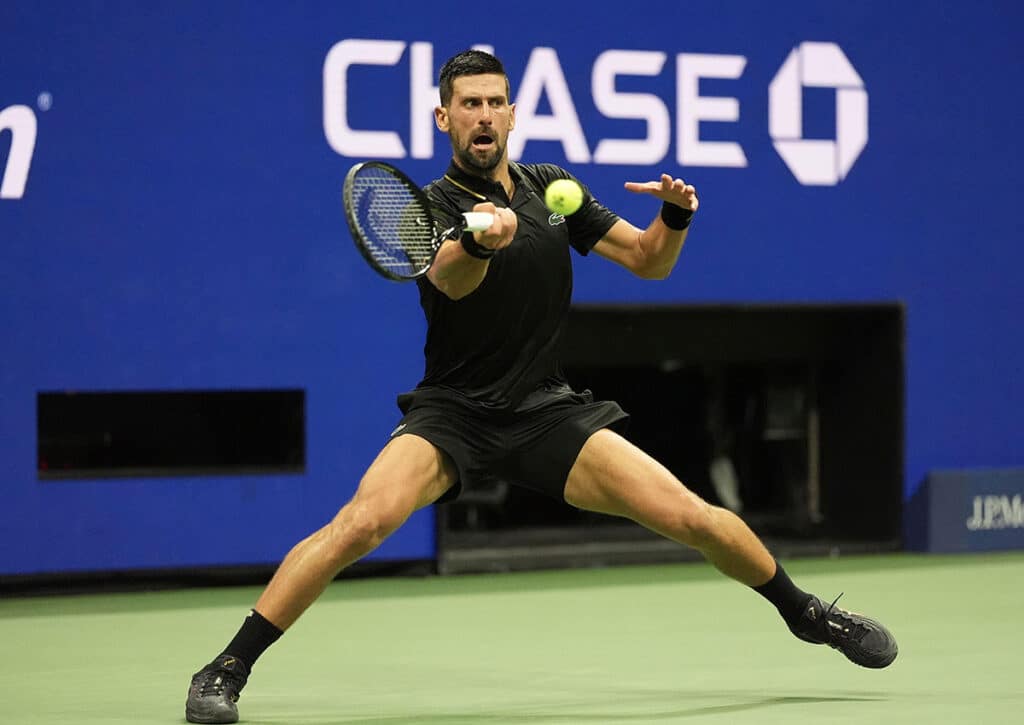 Bekommt Novak Djokovic bei den US Open gegen Zachary Svajda erstmals Probleme im Turnierverlauf? (© Associated Press Photo/Frank Franklin II) US Open Tipps heute 27.08.2025