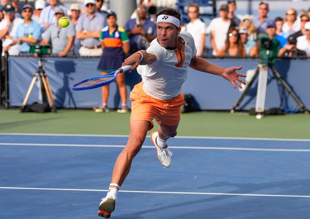 Kann der Deutsche Daniel Altmaier seine Chance gegen Stefanos Tsitsipas bei den US Open 2025 nutzen? (© Associated Press) US Open Tipps heute 28.08.2025