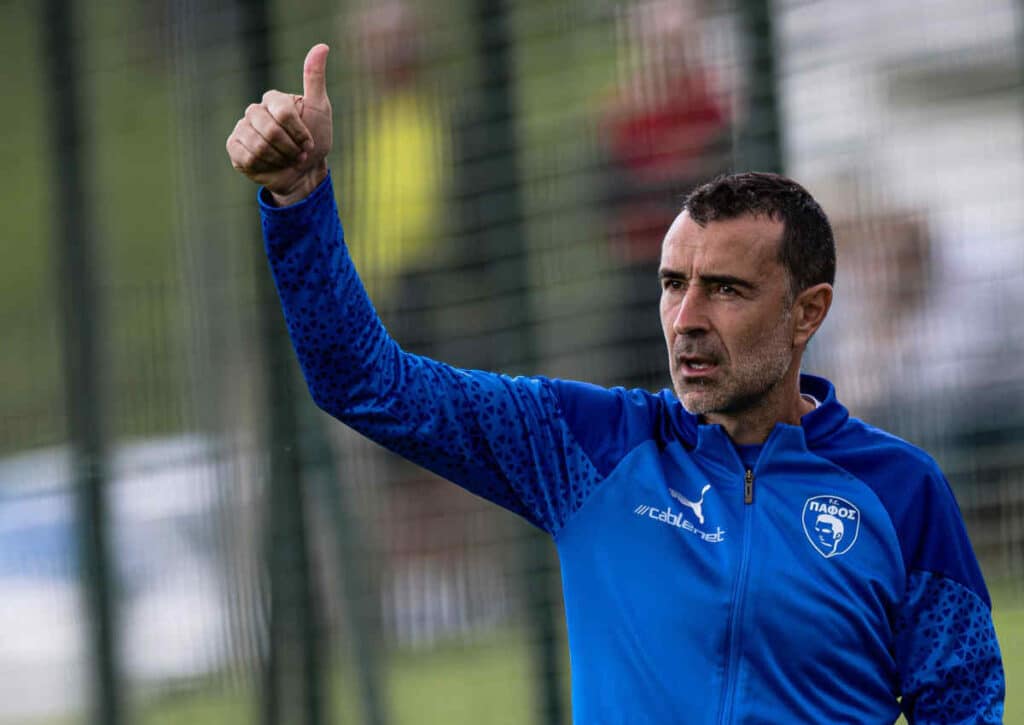 Geht die Erfolgsstory von Juan Carlos Carcedo mit Paphos auch beim CL-Debüt gegen Olympiakos Piräus weiter?