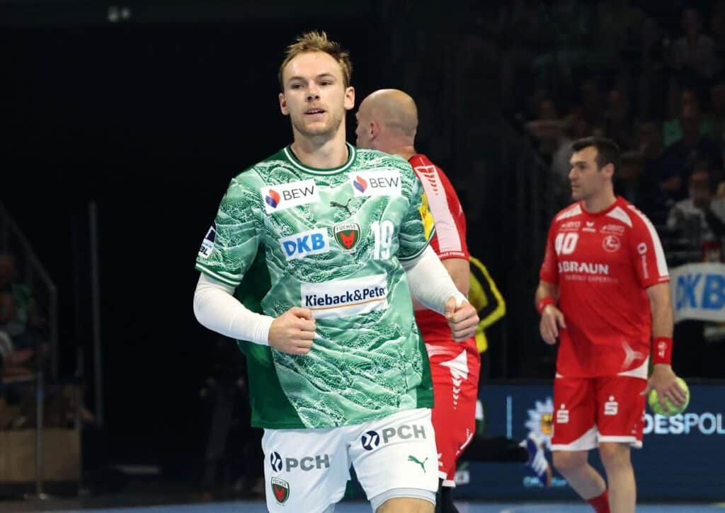 Dank Mathias Gidsel (im Bild): Klare Nummer im Duell zwischen Füchse Berlin und Eisenach am 6. Spieltag der Handball-Bundesliga? (© dpa picture alliance/Alamy Live News) Handball Bundesliga 6. Spieltag Wett-Tipps