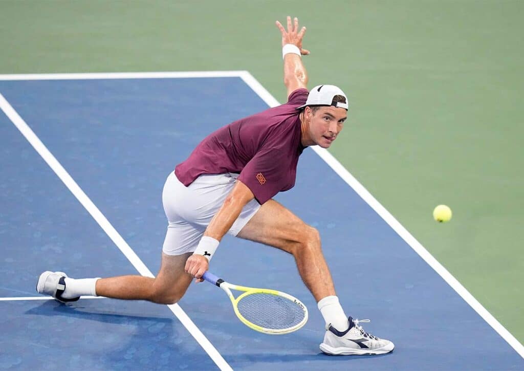 Ist für Jan-Lennard Struff (im Bild) gegen Karen Khachanov in Almaty Schluss? (© Associated Press / Alamy Stock Photo) Karen Khachanov Jan-Lennard Struff Tipp