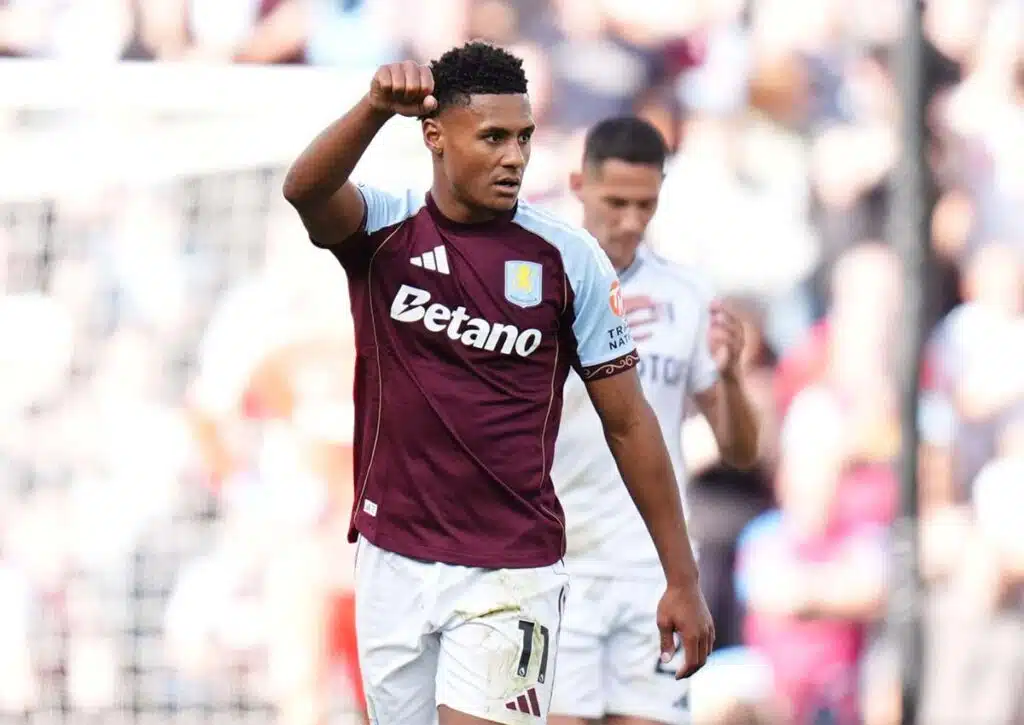 Nutzt auch Aston Villa (im Bild: Ollie Watkins) die Gunst der Stunde und schlägt Liverpool? (© PA Images / Alamy Stock Photo) Liverpool Aston Villa Tipp