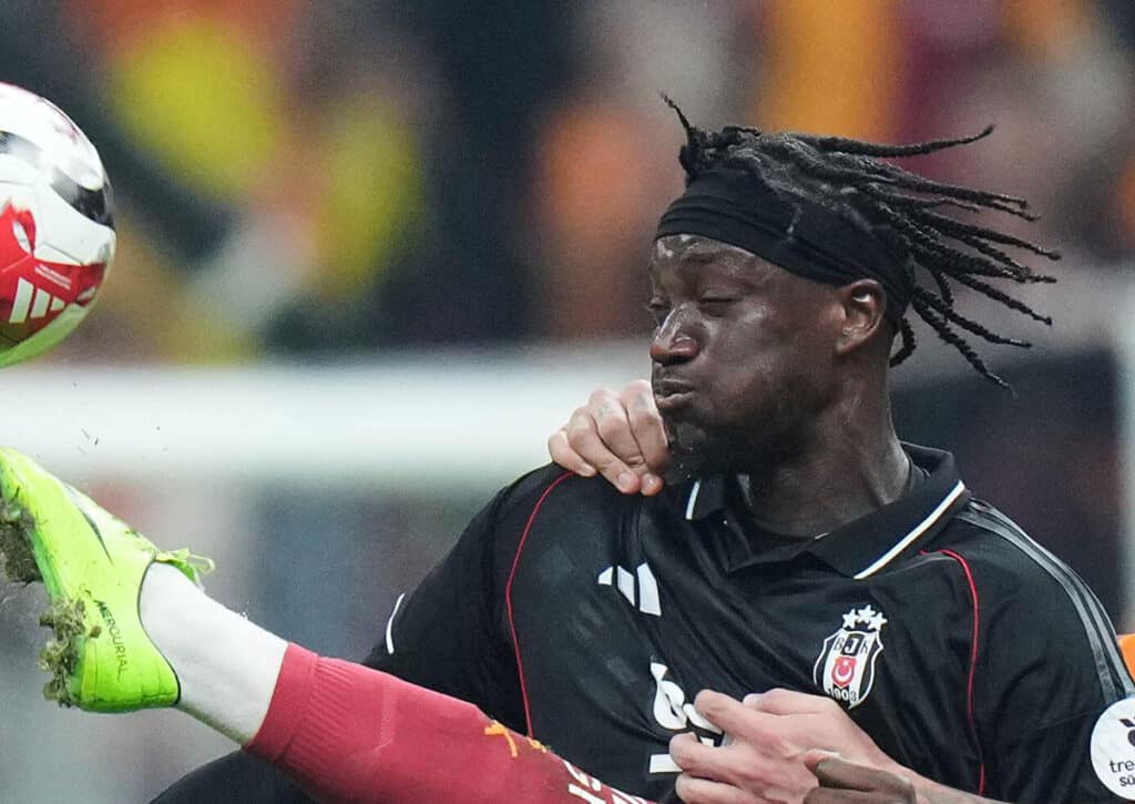 Kann Besiktas (im Bild: Tammy Abraham) die Krise abschütteln und in der Tabelle wieder nach oben klettern? (© Associated Press/Francisco Seco) Konyaspor vs. Besiktas Tipp