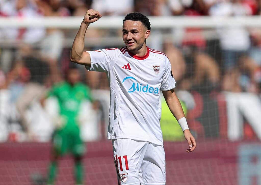 Wird das Duell zwischen Real Sociedad und Sevilla (im Blick: Ruben Vargas) zum offenen Schlagabtausch? (© PRESSINPHOTO SPORTS AGENCY / Alamy Stock Photo) Real Sociedad Sevilla Tipp