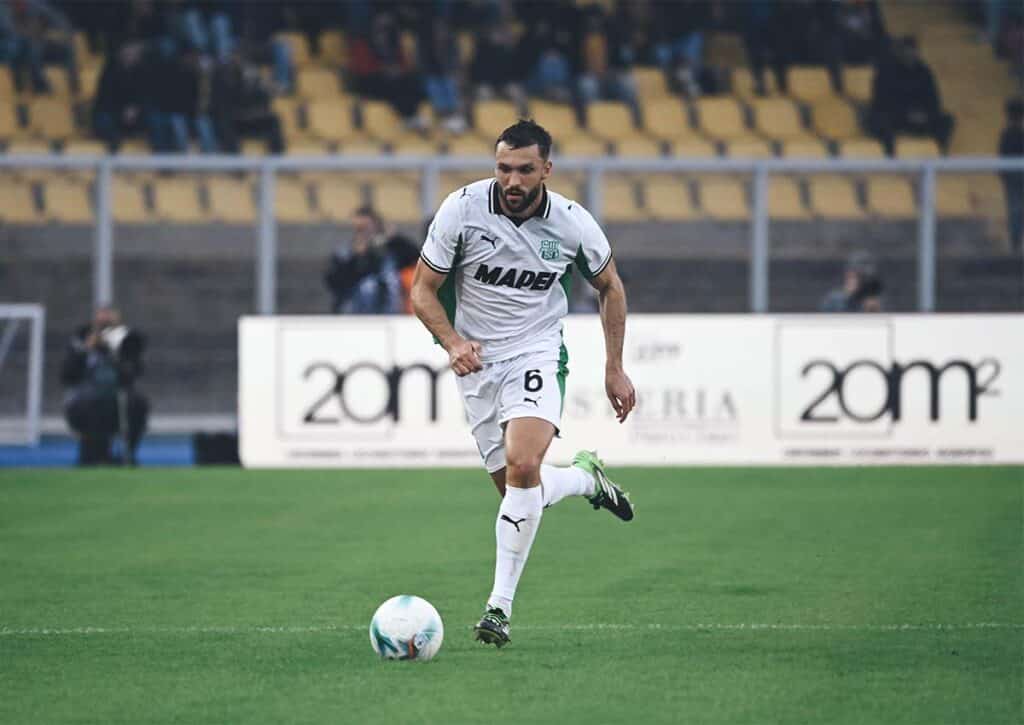 Wird das Spiel zwischen Cagliari und Sassuolo (im Bild: Sebastian Walukiewicz) zur Torflaute? (© Independent Photo Agency Srl / Alamy Stock Photo) Cagliari Sassuolo Tipp