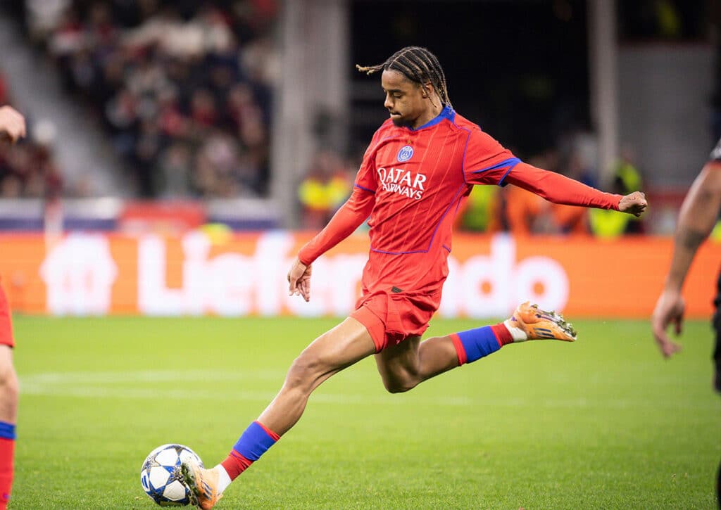 Hat Brest eine Chance, weil PSG (im Bild: Bradley Barcola) nach der Champions League in der Ligue 1 wieder zurückschaltet? (© BEAUTIFUL SPORTS Pressefotoagentur/Alamy Stock Photo) Brest vs. PSG Tipp