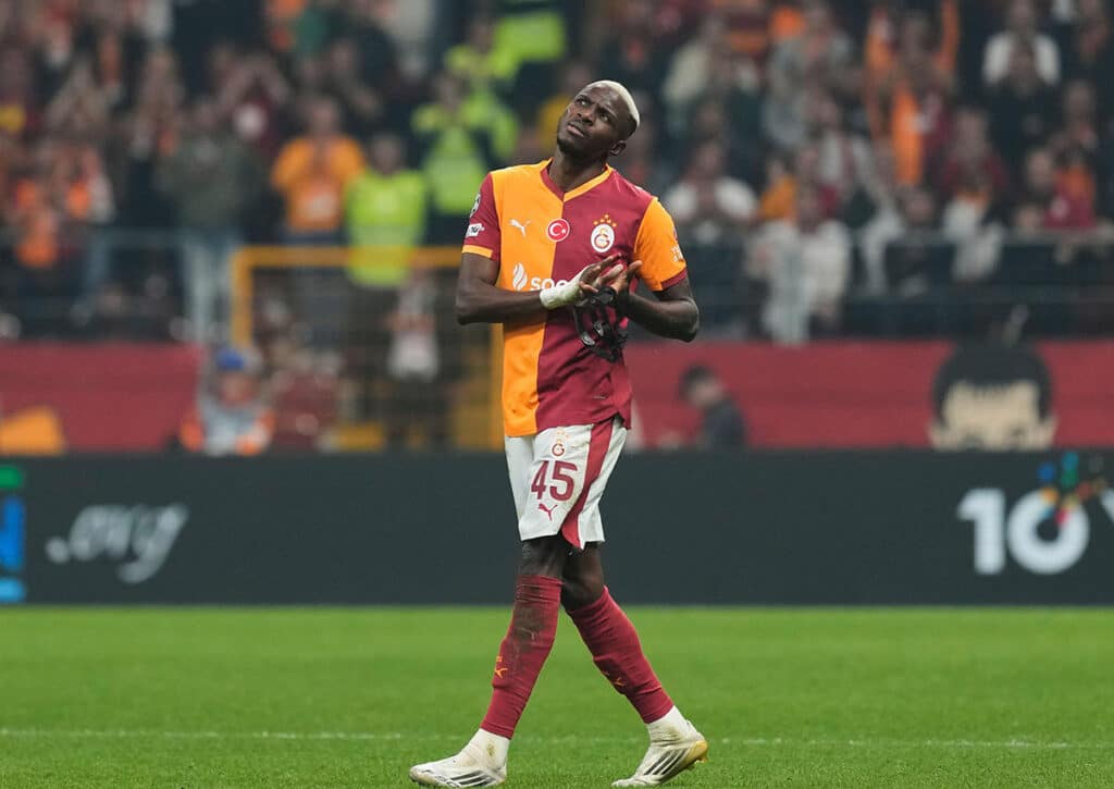 Bleibt Galatasaray (im Bild: Victor Osimhen) das Maß aller Dinge in der türkischen Süper Lig? (© Associated Press/Khalil Hamra) Galatasaray vs. Göztepe Tipp