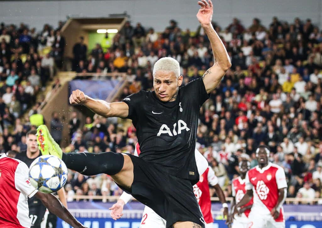 Setzt Tottenham (im Bild: Richarlison) seinen Erfolgslauf in der Fremde auch bei Everton fort? (© Matthieu Mirville/ZUMA Press Wire/Alamy Stock Photo) Everton vs. Tottenham Tipp