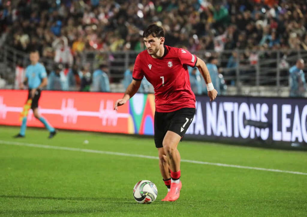 Verabschiedet sich Kvaratskhelia mit Georgien mit einem Auswärtssieg in Bulgarien aus der WM-Qualifikation?