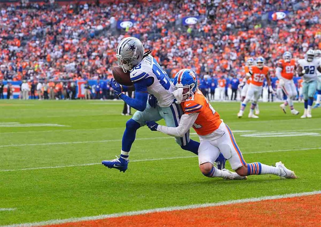 Sorgen die Dallas Cowboys (im Bild: CeeDee Lamb) auch gegen die Arizona Cardinals für ein Punktefeuerwerk? (© Associated Press / Alamy Stock Photo)