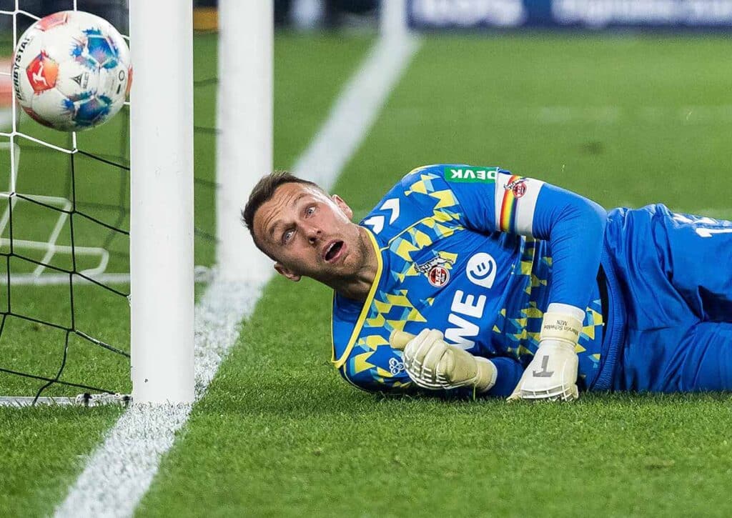 Bekommt Schwäbe (Köln) gegen Frankfurt viel zu tun? (© dpa picture alliance archive / Alamy Stock Photo) Köln Frankfurt Tipp