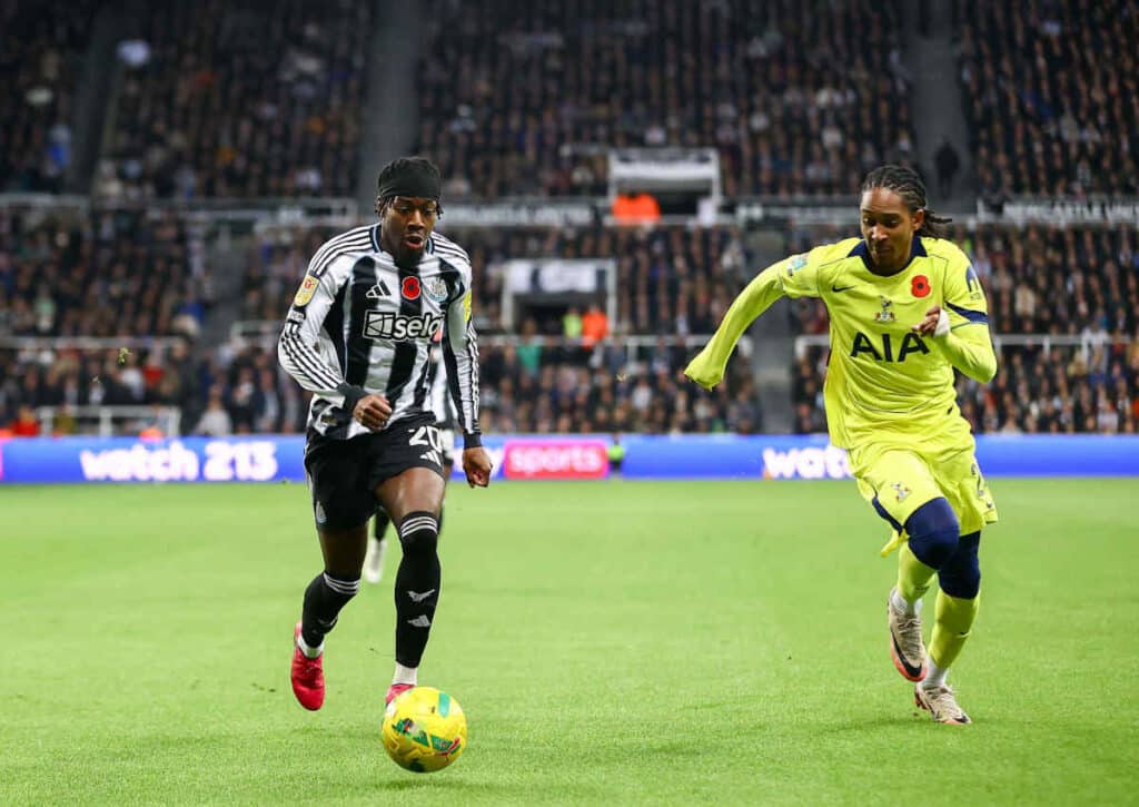 Gewinnt Newcastle (im Bild: Anthony Elanga) auf dem Weg zur Titelverteidigung auch gegen Fulham?