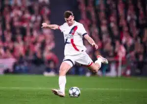 Macht PSG (im Bild: Fabian Ruiz) in Metz nur das Nötigste? (© PRESSINPHOTO SPORTS AGENCY / Alamy Stock Photo) Metz PSG Tipp