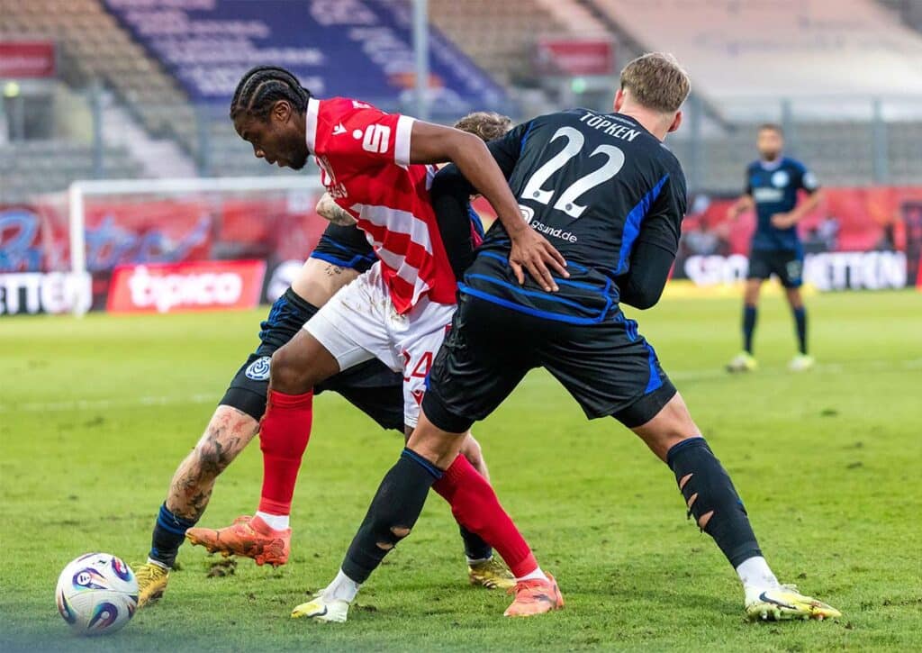 Sichert sich Energie den Herbstmeistertitel? (© dpa picture alliance / Alamy Live News) 3. Liga 19. Spieltag Tipps