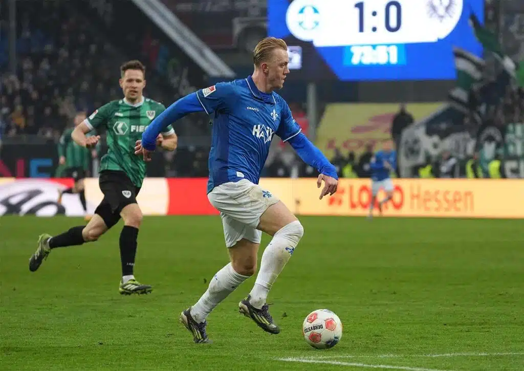 Bleibt Top-Scorer Lidberg auf Kurs? (© dpa picture alliance / Alamy Stock Photo) Paderborn Darmstadt Tipp