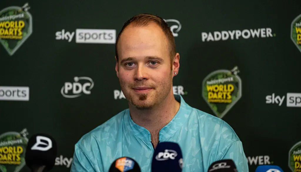 Max Hopp Freundin Vermögen WM 2026