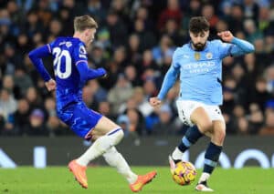 Chelsea mit neuem Coach an der Seitenlinie: Gelingt den Blues (im Bild: Cole Palmer) bei Manchester City ein Überraschungserfolg?