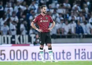 Kann die Defensive von Hannover (im Bild: Boris Tomiak) gegen Düsseldorf bestehen? (© dpa picture alliance / Alamy Stock Photo) Hannover Düsseldorf Tipp