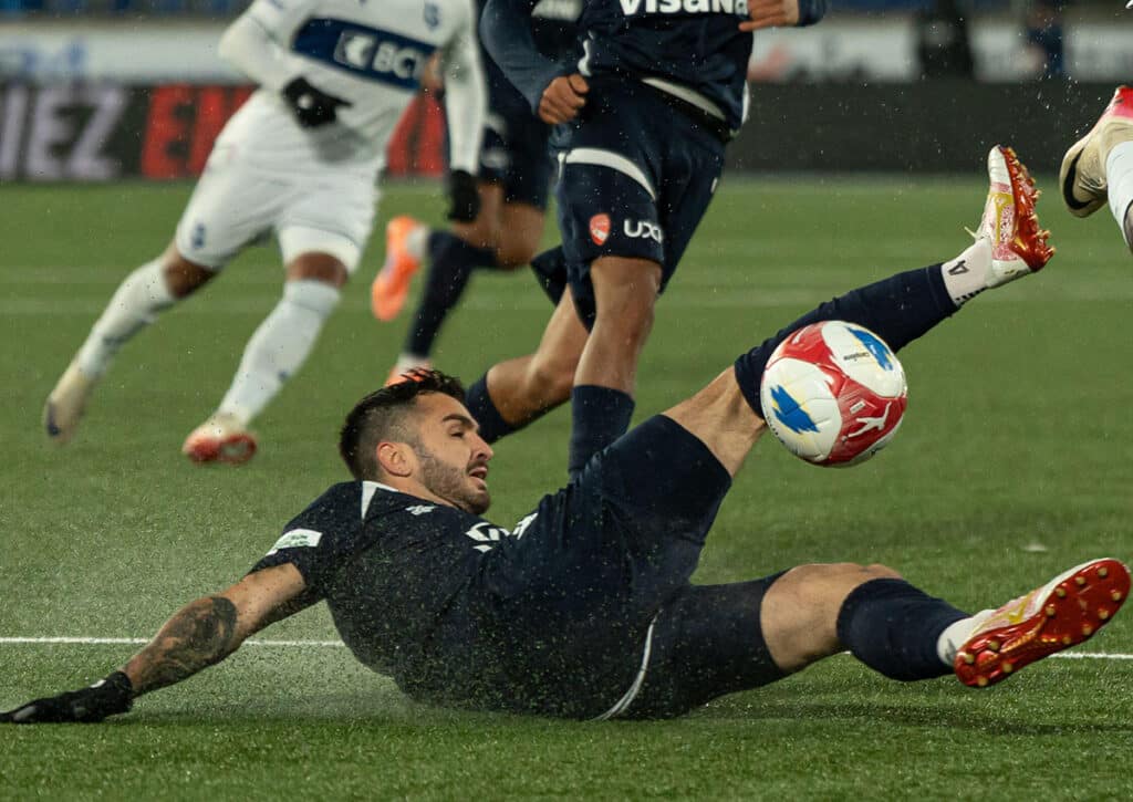 Marschiert Tabellenführer FC Thun (im Bild: Genis Montolio) auch gegen den FC Basel zum Sieg? (© SPP Sport Press Photo. / Alamy Live News) Super League 22. Spieltag 2025/26 Wett-Tipps
