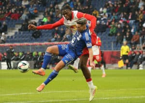 Kann der WAC (im Bild: Donis Avdijaj; Joane Gadou) im ÖFB-Cup den Favoriten Salzburg im Viertelfinale eliminieren? (© APA-PictureDesk/Alamy Live News) Wolfsberg vs. Red Bull Salzburg Tipp