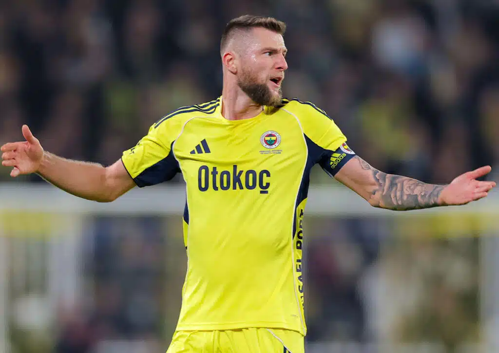 Kann Fenerbahce (im Bild: Milan Skriniar) im türkischen Supercup-Semifinale die Chance auf den Titel wahren? (© BSR Agency/Alamy Live News) Fenerbahce vs. Samsunspor Tipp