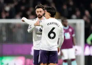 Schafft Manchester United (im Bild: Bruno Fernandes, Lisandro Martinez) im FA Cup gegen Brighton die Trendwende? (© PA Images / Alamy Stock Photo) Manchester United vs. Brighton Tipp