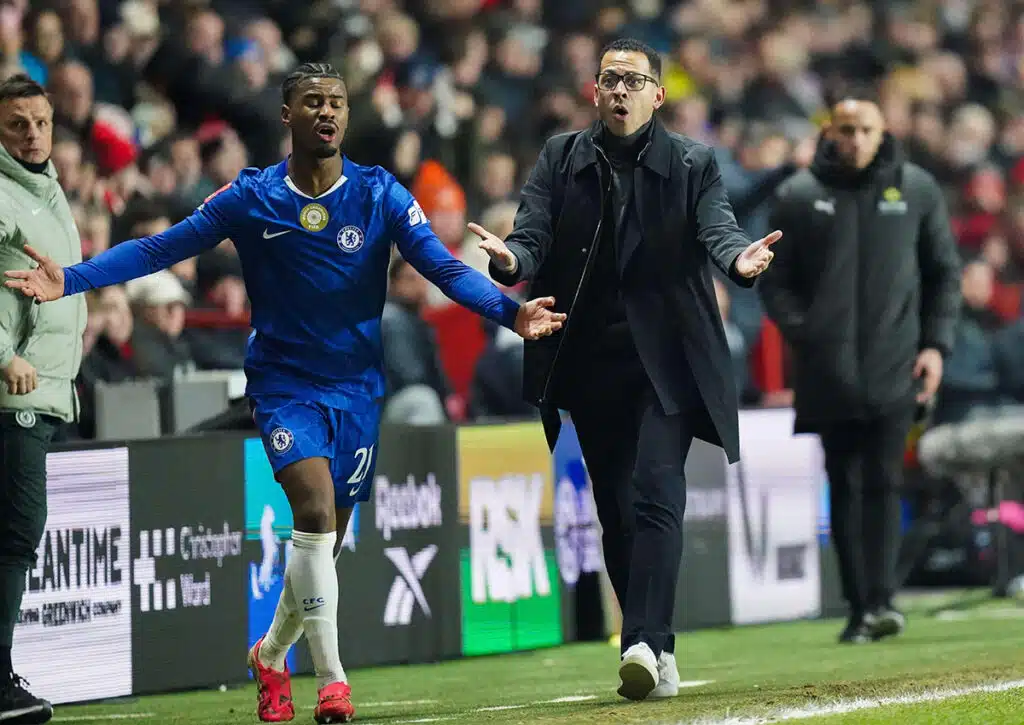 Wie schlägt sich Chelsea unter Neo-Coach Liam Rosenior gegen den Tabellenführer der Premier League Arsenal? (© Every Second Media/Alamy Live News) Chelsea vs. Arsenal Tipp