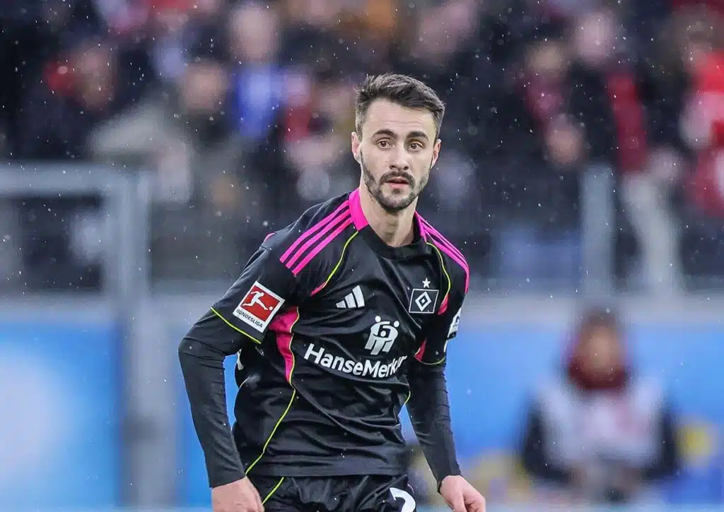 Steckt der HSV (im Bild: Vieira) im Derby gegen St. Pauli eine bittere Pleite ein? (© HMB Media / Alamy Stock Photo) St. Pauli HSV Tipp