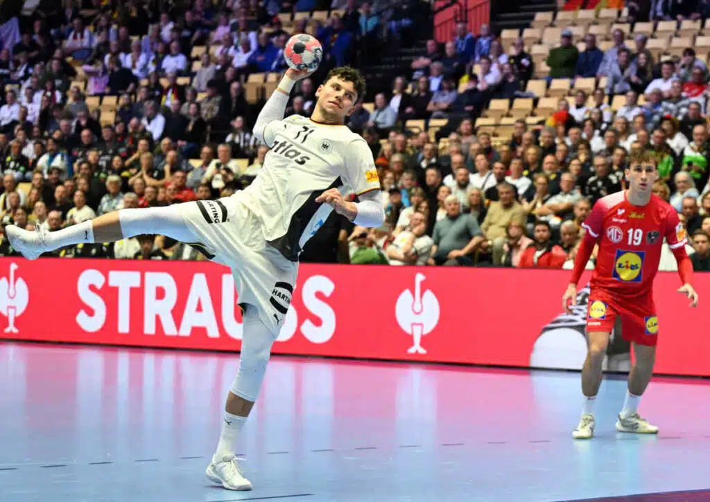 Hat Marko Grgic auch geegen Olympiasieger Dänemark wieder positiven Impact auf Deutschlands Handballer? (© dpa picture alliance / Alamy Live News) Hat Marko Grgic auch geegen Olympiasieger Dänemark wieder positiven Impact auf Deutschlands Handballer?
