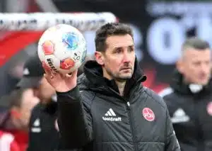Bestätigt Nürnberg (im Bild: Trainer Klose) gegen Preußen Münster die Erwartungen der Buchmacher und gewinnt? (© dpa picture alliance archive / Alamy Stock Photo) Nürnberg Preußen Münster Tipp