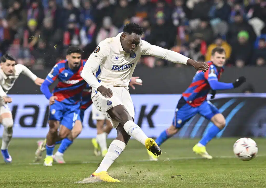 Fährt Porto (im Bild: Diogo Costa) den nötigen Sieg gegen die Glasgow Rangers ein? (© Associated Press / Alamy Stock Photo) Europa League League Favoriten Tipps 29.01.2026