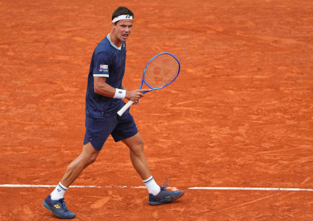 Feiert Daniel Altmaier auf seinem Lieblingsbelag gegen Juan Manuel Cerundolo endlich den ersten Saisonsieg?