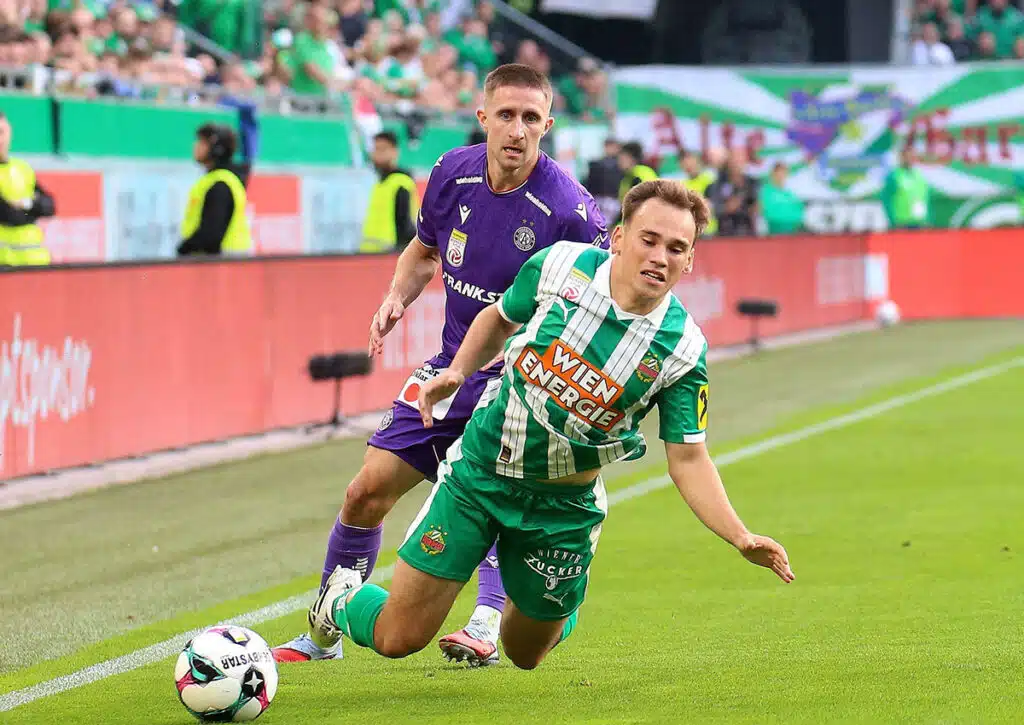 Beendet der SK Rapid (im Bild: Nikolaus Wurmbrand; Reinhold Ranftl) ausgerechnet im Derby den Negativlauf? (© APA-PictureDesk/Alamy Live News) Austria Wien vs. SK Rapid Tipp
