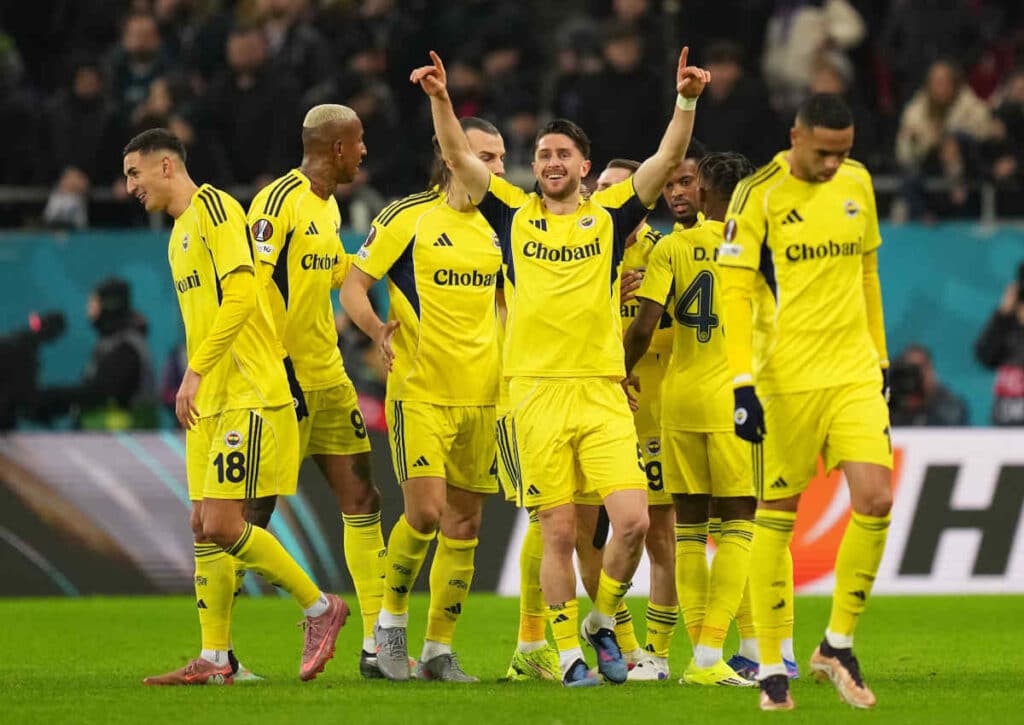 Holt Fenerbahce bei den Defensivkünstlern von Kocaelispor einen wichtigen Dreier? (© Associated Press/Alamy Live News) Holt Fenerbahce bei den Defensivkünstlern von Kocaelispor einen wichtigen Dreier?