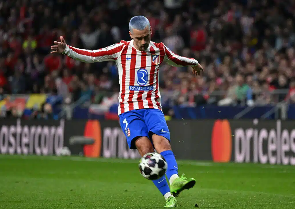 Nimmt Atletico Madrid (im Bild: Antoine Griezmann) die Euphorie aus den CL-Playoffs mit in La Liga? (© GONZALEZ OSCAR / Alamy Stock Photo) Oviedo vs. Atletico Madrid Tipp