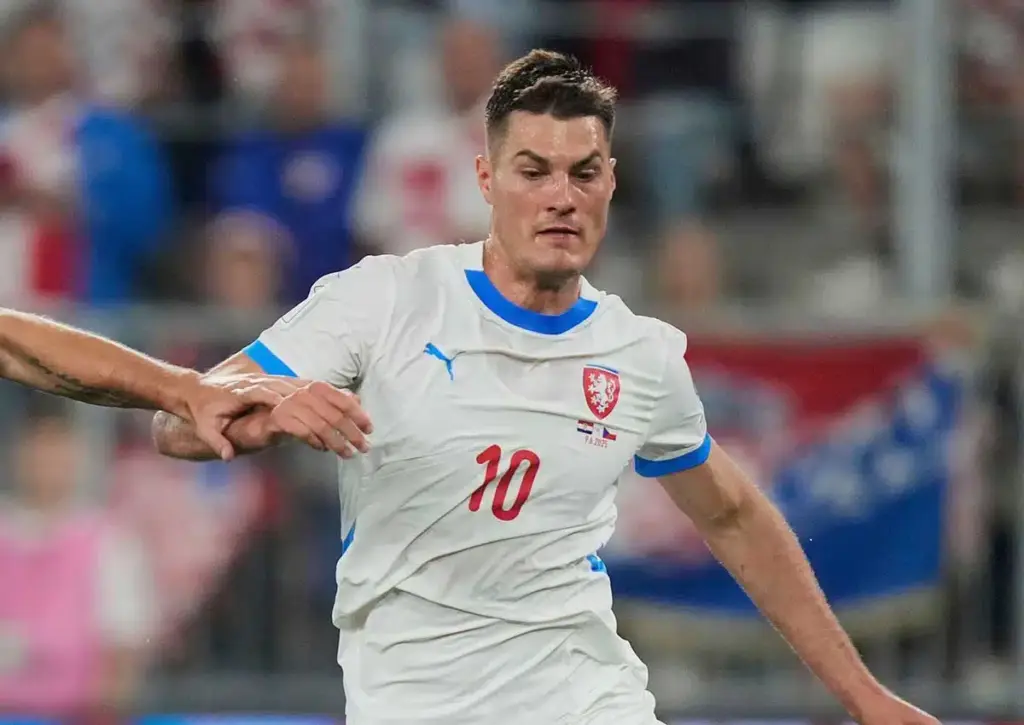 Kann Tschechien mit Stürmer Patrik Schick gegen Irland auf den Heimvorteil vertrauen?