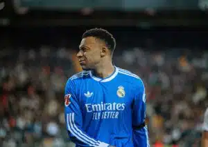 Setzt sich Real Madrid (im Bild: Kylian Mbappe) ungewohnt als Außenseiter in der Champions League gegen die Citizens durch? (© SOPA Images Limited / Alamy Stock Photo) Champions League Außenseiter Tipps