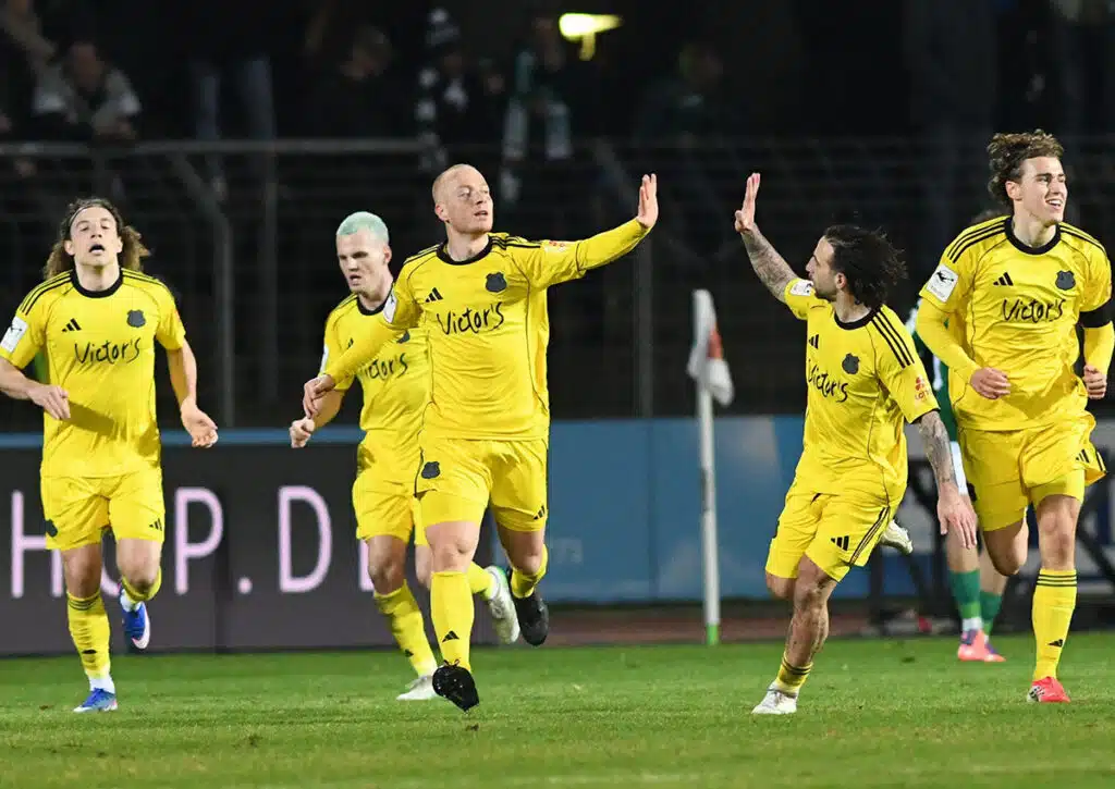 Kann sich der 1. FC Saarbrücken endlich wieder mit Siegen in eine bessere Position bringen? (© Ryan Evans/Alamy Live News) Saarbrücken vs. Wiesbaden Tipp