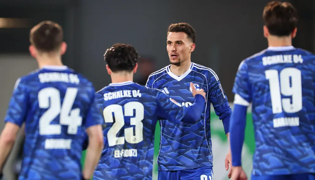 Schalke - Bielefeld Übertragung Uhrzeit 2. Bundesliga 2026