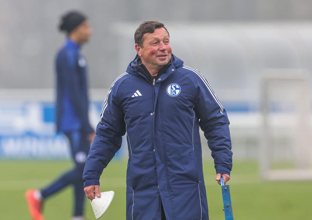 Schalke- und Aachen-Legende Willi Landgraf freut sich auf die Rückkehr der Königsblauen in die Bundesliga. (© dpa picture alliance / Alamy Live News) Willi Landgraf Interview
