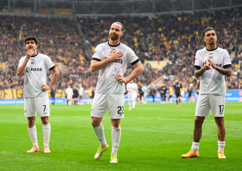 Darf Preußen Münster am 31. Spieltag in der 2. Bundesliga im Derby gegen Bielefeld endlich wieder einen Dreier bejubeln? (© dpa picture alliance / Alamy Live News) Darf Preußen Münster am 31. Spieltag in der 2. Bundesliga im Derby gegen Bielefeld endlich wieder einen Dreier bejubeln?