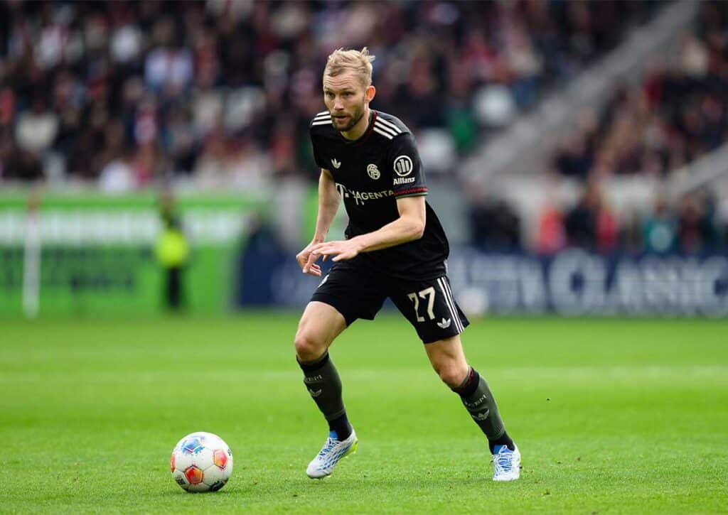 Schieben die Bayern (im Bild: Konrad Laimer) bei St. Pauli eine ruhige Kugel? (© dpa picture alliance archive / Alamy Stock Photo) St. Pauli Bayern Tipp