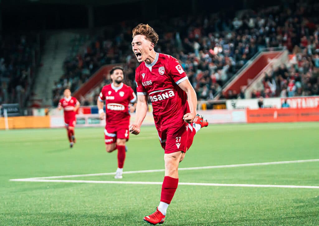 Macht der Aufsteiger FC Thun (im Bild: Michael Heule) schon an diesem Wochenende die Sensation perfekt und holt sich den Meistertitel? (© SPP Sport Press Photo. / Alamy Live News) Super League Meister-/Abstiegsrunde 1. Spieltag Wett-Tipps