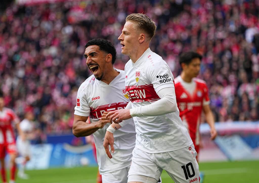 Wird der VfB Stuttgart (im Bild: Chris Führich) im Halbfinale seiner Favoritenrolle gerecht und landet im Endspiel? (© ZUMA Press, Inc. / Alamy Live News) DFB Pokal Favoriten Tipps Halbfinale 2025/26
