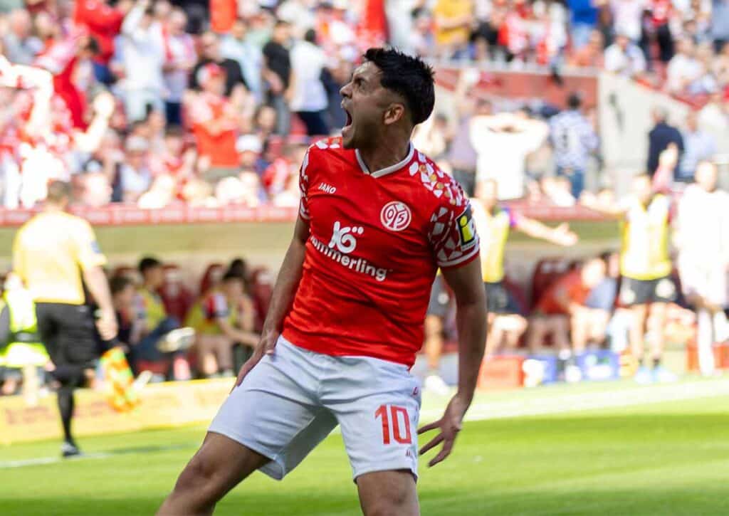 Schießt Nadiem Amiri (im Bild) am 32. Spieltag der Bundesliga St. Pauli auf einen direkten Abstiegsplatz? (© HMB Media / Alamy Stock Photo) Bundesliga 32. Spieltag Wett-Tipps