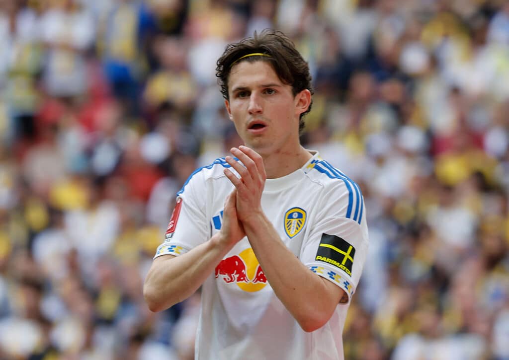 Kann sich Leeds United (im Bild: Brenden Aaronson) den Abstiegssorgen entledigen? (© Action Foto Sport/Alamy Live News) Leeds vs. Burnley Tipp