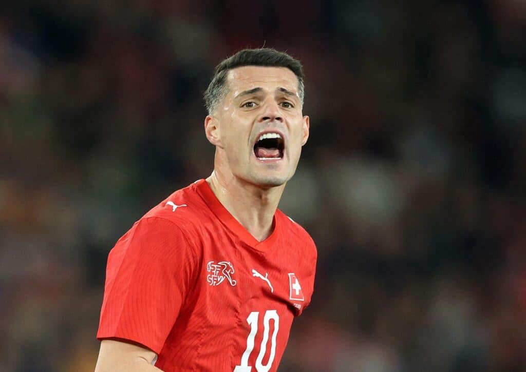 Wie souverän bewältigt die Schweiz (im Bild: Xhaka) den Test gegen Jordanien? (© diebilderwelt / Alamy Stock Photo) Schweiz Jordanien Tipp