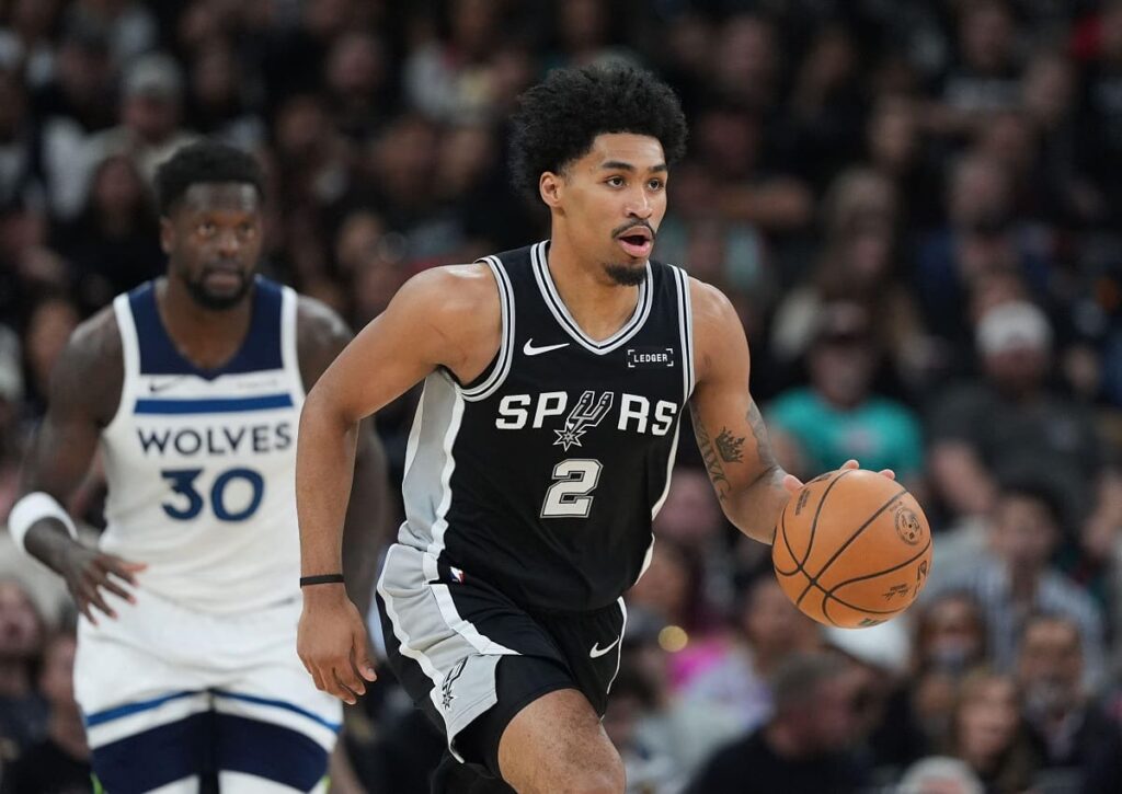Drückt Dylan Harper (im Bild) dem sechsten Spiel zwischen Minnesota Timberwolves und San Antonio Spurs seinen Stempel auf? (© Associated Press / Alamy Stock Photo) Minnesota Timberwolves San Antonio Spurs Tipp