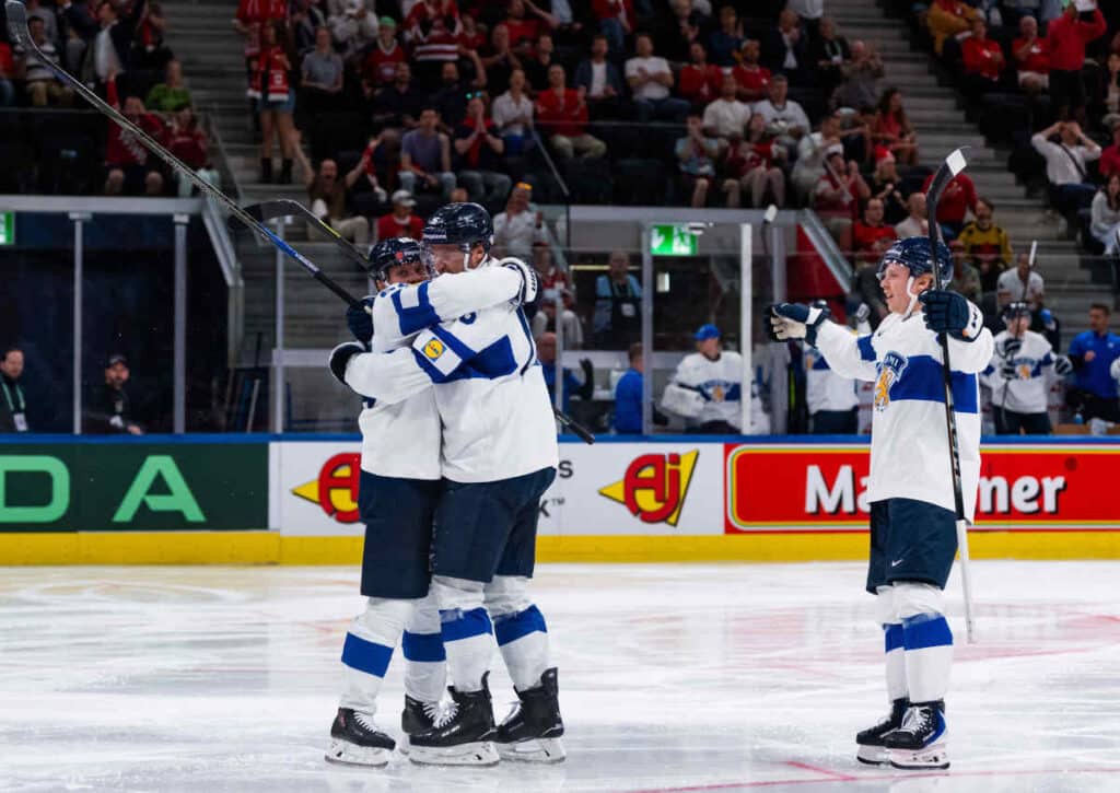 Zerstört Finnland im Finale der Eishockey WM 2026 den Traum der Schweizer? (© BEAUTIFUL SPORTS Pressphoto Agency / Alamy Stock Photo) Zerstört Finnland im Finale der Eishockey WM 2026 den Traum der Schweizer?